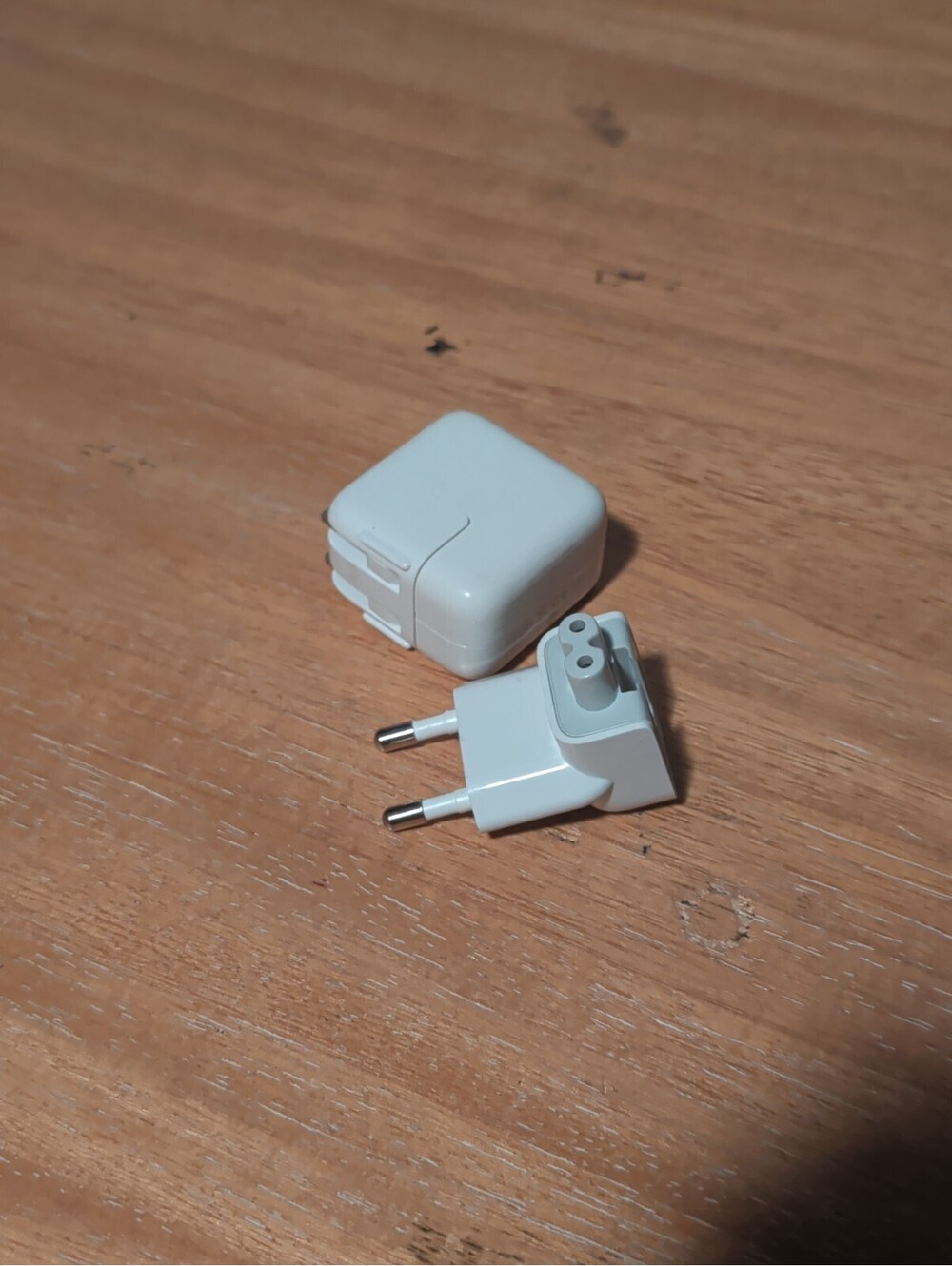 Apple iPod USB Power Adapter A1205 50-60 Hz White output 5v